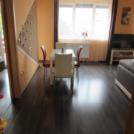 Zafir Sziget * Sárvár