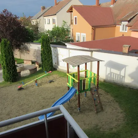 Appartamento Zafir Sziget Sárvár